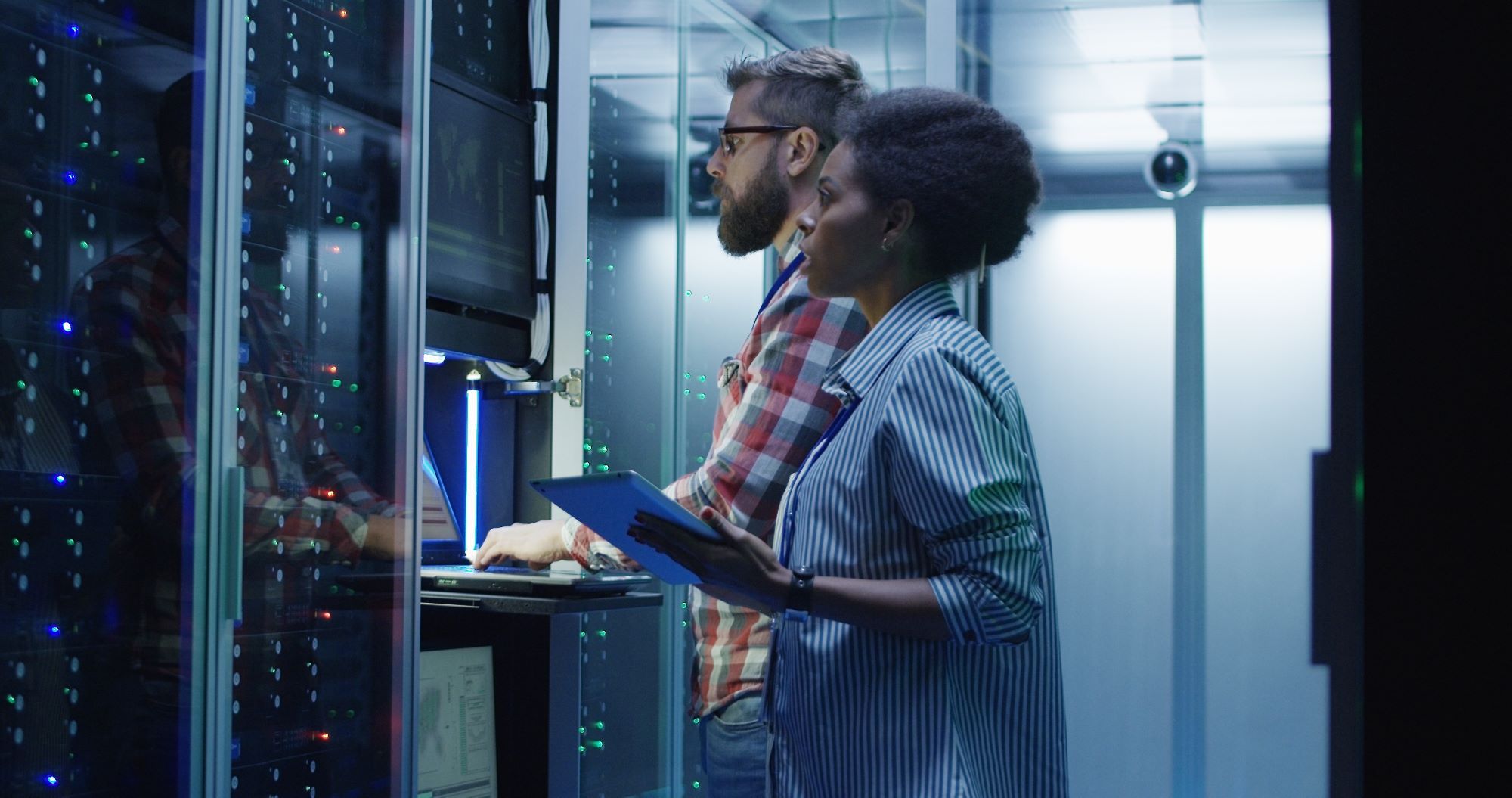 Image of sybersecurity workers