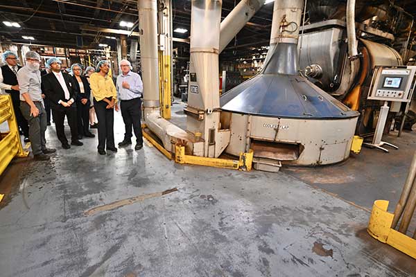 Lt. Governor Aruna Miller tours the Landover facility of Eight O'Clock Coffee